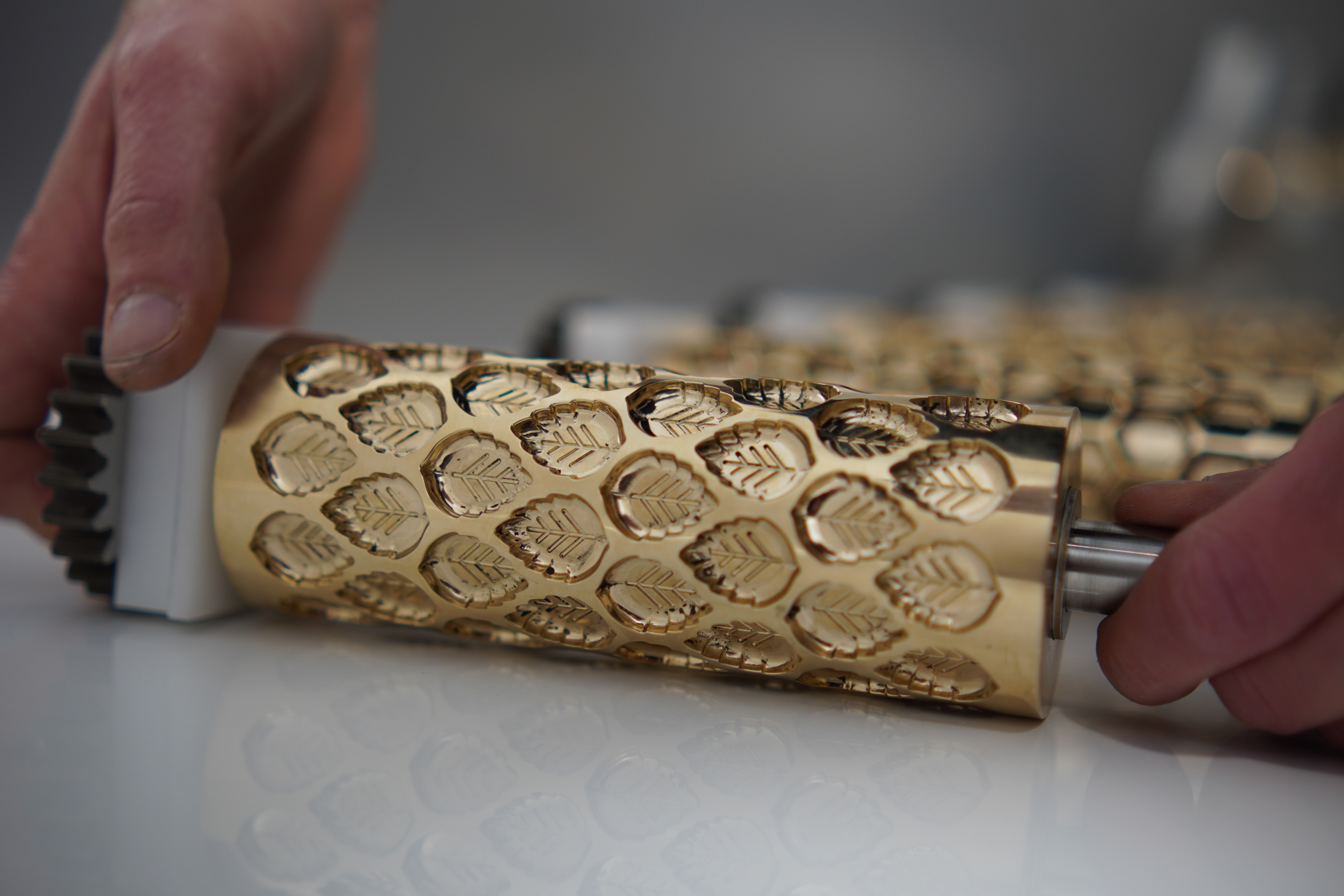 Travail de précision sur le rouleau